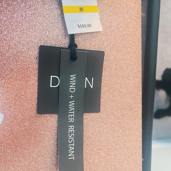 New with tags, never worn SAM NY blue goose feather coat with detachable hood - Picture 8 of 12